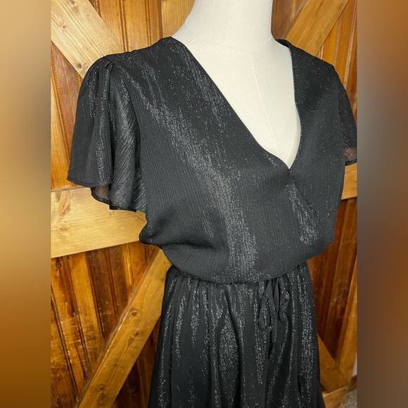 Francesca’s Collections Mi Ami Tate Metallic Godet Dress Size XS - Picture 4 of 7